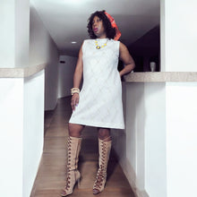 Load image into Gallery viewer, 1960s Vintage Mod Shift A Line Dress Cream/Tan Size L