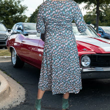 Load image into Gallery viewer, 90s Maggie Lawrence Collection Vintage Mini Floral Print Maxi Dress Size L