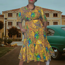 Load image into Gallery viewer, 80s Vintage MuMu Phases Tropical Safari Cotton Maxi Dress Size XL, Mrs Roper Costume