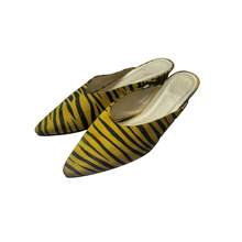 Load image into Gallery viewer, 90s Vintage Zebra Stripe Kitten Heel Mules Size 9
