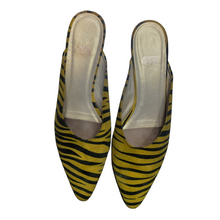Load image into Gallery viewer, 90s Vintage Zebra Stripe Kitten Heel Mules Size 9