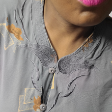 Load image into Gallery viewer, 90s Vintage Members Ladies Fashion Blouse, Size Large