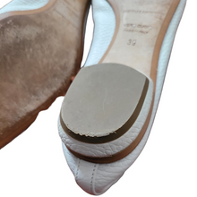 Load image into Gallery viewer, Nicholas Kirkwood Loafers Size 9