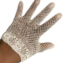 Load image into Gallery viewer, 20s White Mesh Silk Gloves Size M