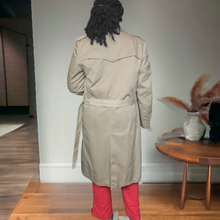 Load image into Gallery viewer, Vintage Trenchcoat Gender Neutral Tan Size L
