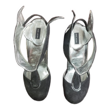 Load image into Gallery viewer, Marc Jacobs Black Suede Y-Strap Pumps size 36.5