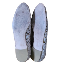 Load image into Gallery viewer, Stuart Weitzman Lace Ballerina Bridal Flats Size 9