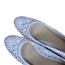 Load image into Gallery viewer, Stuart Weitzman Lace Ballerina Bridal Flats Size 9