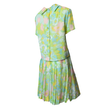 Load image into Gallery viewer, 1960's Vintage Pleated Skirt Set Size M