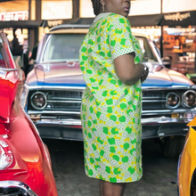 Load image into Gallery viewer, 1960s Vintage Cotton Apple Print Dress Size L