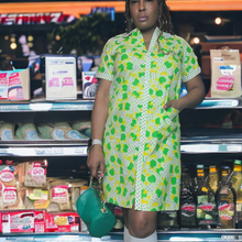 Load image into Gallery viewer, 1960s Vintage Cotton Apple Print Dress Size L