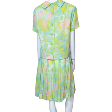 Load image into Gallery viewer, 1960's Vintage Pleated Skirt Set Size M