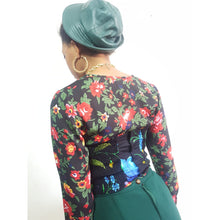 Load image into Gallery viewer, Online Vintage Shop, Vintage Clothing Boutique, Vintage, Women's Clothing, Seconhand, Distressed Vintage Designs, Sustainable Fashion