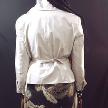 Load image into Gallery viewer, Online Vintage Shop, Vintage Clothing Boutique, Vintage, Women's Clothing, Seconhand, Distressed Vintage Designs, Sustainable Fashion