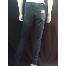 Load image into Gallery viewer, Online Vintage Shop, Vintage Clothing Boutique, Vintage, Women's Clothing, Seconhand, Distressed Vintage Designs, Sustainable Fashion