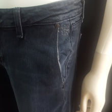 Load image into Gallery viewer, Online Vintage Shop, Vintage Clothing Boutique, Vintage, Women's Clothing, Seconhand, Distressed Vintage Designs, Sustainable Fashion