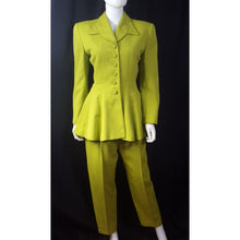 Load image into Gallery viewer, Online Vintage Shop, Vintage Clothing Boutique, Vintage, Women's Clothing, Seconhand, Distressed Vintage Designs, Sustainable Fashion