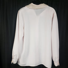 Load image into Gallery viewer, Online Vintage Shop, Vintage Clothing Boutique, Vintage, Women's Clothing, Seconhand, Distressed Vintage Designs, Sustainable Fashion