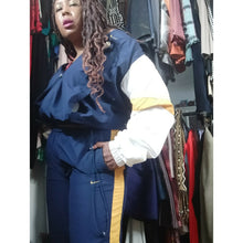 Load image into Gallery viewer, Online Vintage Shop, Vintage Clothing Boutique, Vintage, Women's Clothing, Seconhand, Distressed Vintage Designs, Sustainable Fashion