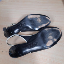 Load image into Gallery viewer, St. John Open Toe Heels Black and White Shoes Size 7 1/2