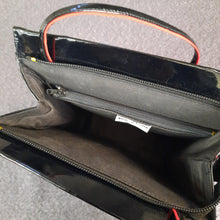 Load image into Gallery viewer, Vintage Quilted Patent Leather Crossbody Bag