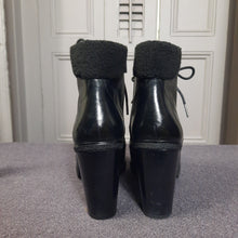 Load image into Gallery viewer, Micheal Kors Black Heel Combat Boot With Rubber Outsole Size 11