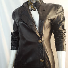 Load image into Gallery viewer, Online Vintage Shop, Vintage Clothing Boutique, Vintage, Women's Clothing, Seconhand, Distressed Vintage Designs, Sustainable Fashion