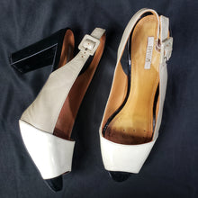 Load image into Gallery viewer, Online Vintage Shop, Vintage Clothing Boutique, Vintage, Women's Clothing, Seconhand, Distressed Vintage Designs, Sustainable Fashion