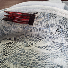 Load image into Gallery viewer, Online Vintage Shop, Vintage Clothing Boutique, Vintage, Women's Clothing, Seconhand, Distressed Vintage Designs, Sustainable Fashion