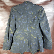 Load image into Gallery viewer, Online Vintage Shop, Vintage Clothing Boutique, Vintage, Women's Clothing, Seconhand, Distressed Vintage Designs, Sustainable Fashion