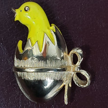 Load image into Gallery viewer, Online Vintage Shop, Vintage Clothing Boutique, Vintage, Women's Clothing, Seconhand, Distressed Vintage Designs, Sustainable Fashion