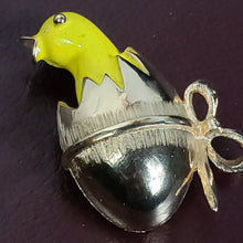 Load image into Gallery viewer, Online Vintage Shop, Vintage Clothing Boutique, Vintage, Women's Clothing, Seconhand, Distressed Vintage Designs, Sustainable Fashion