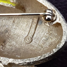 Load image into Gallery viewer, Online Vintage Shop, Vintage Clothing Boutique, Vintage, Women's Clothing, Seconhand, Distressed Vintage Designs, Sustainable Fashion