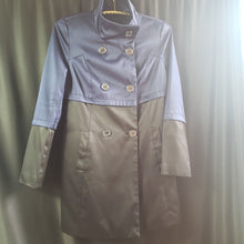 Load image into Gallery viewer, Online Vintage Shop, Vintage Clothing Boutique, Vintage, Women's Clothing, Seconhand, Distressed Vintage Designs, Sustainable Fashion