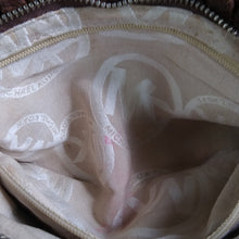 Load image into Gallery viewer, Online Vintage Shop, Vintage Clothing Boutique, Vintage, Women's Clothing, Seconhand, Distressed Vintage Designs, Sustainable Fashion