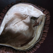 Load image into Gallery viewer, Online Vintage Shop, Vintage Clothing Boutique, Vintage, Women's Clothing, Seconhand, Distressed Vintage Designs, Sustainable Fashion