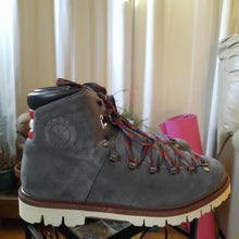 Load image into Gallery viewer, Bally Chack Suede Hiking Boots Size 10