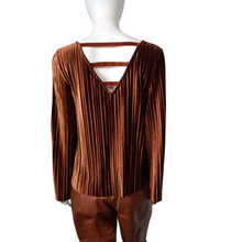 Load image into Gallery viewer, Lilla | P Open Back Blouse Size S