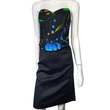 Load image into Gallery viewer, Black Floral Sweetheart Bustier Top sz. M