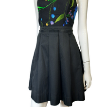 Load image into Gallery viewer, Jil Stuart Pleated Mini Skirt size 2