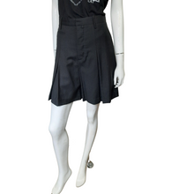 Load image into Gallery viewer, R13 Pleated Wool High Waist Black Shorts Size 30