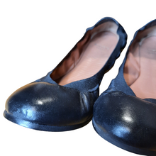 Load image into Gallery viewer, Givenchy Leather Ballereina Flats Size 39