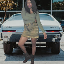 Load image into Gallery viewer, 80s Vintage Denim Skirts Jordache Jeans Skirt, Fur Trimmed Size L