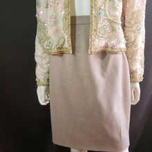 Load image into Gallery viewer, Online Vintage Shop, Vintage Clothing Boutique, Vintage, Women's Clothing, Seconhand, Distressed Vintage Designs, Sustainable Fashion