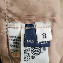 Load image into Gallery viewer, Online Vintage Shop, Vintage Clothing Boutique, Vintage, Women's Clothing, Seconhand, Distressed Vintage Designs, Sustainable Fashion