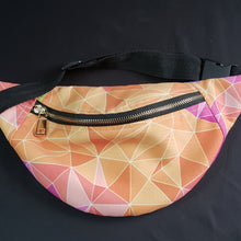 Load image into Gallery viewer, Online Vintage Shop, Vintage Clothing Boutique, Vintage, Women's Clothing, Seconhand, Distressed Vintage Designs, Sustainable Fashion