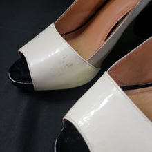 Load image into Gallery viewer, Online Vintage Shop, Vintage Clothing Boutique, Vintage, Women's Clothing, Seconhand, Distressed Vintage Designs, Sustainable Fashion