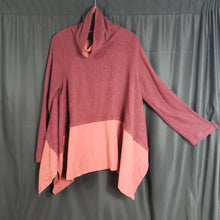 Load image into Gallery viewer, Online Vintage Shop, Vintage Clothing Boutique, Vintage, Women's Clothing, Seconhand, Distressed Vintage Designs, Sustainable Fashion