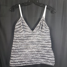 Load image into Gallery viewer, Online Vintage Shop, Vintage Clothing Boutique, Vintage, Women's Clothing, Seconhand, Distressed Vintage Designs, Sustainable Fashion