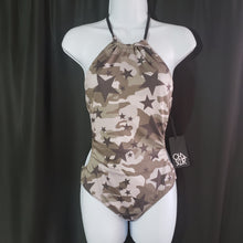 Load image into Gallery viewer, Online Vintage Shop, Vintage Clothing Boutique, Vintage, Women's Clothing, Seconhand, Distressed Vintage Designs, Sustainable Fashion